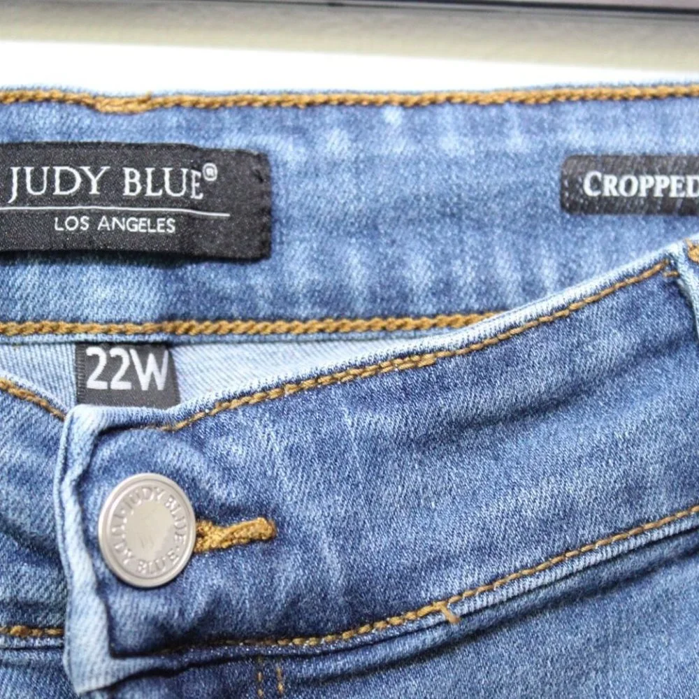 Judy Blue Mid Rise Cropped Fit Distressed Destroyed Jeans Plus Size 22W H13696 - Picture 6 of 11